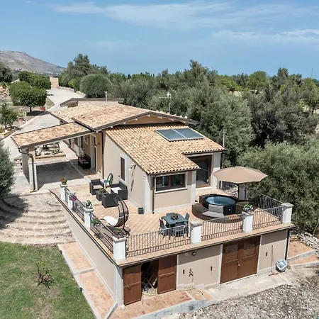 Badessa Villa Noto