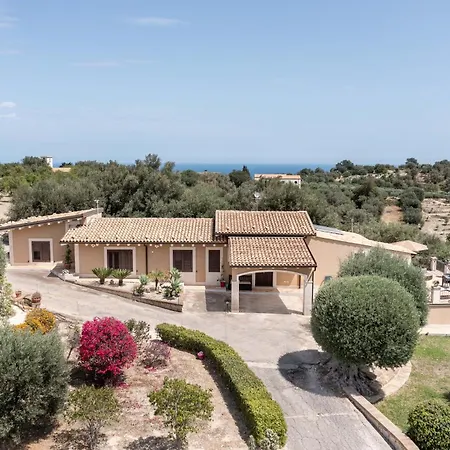 Badessa Villa Noto